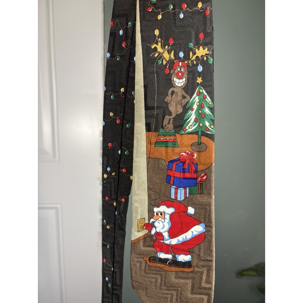 Renaissance Handmade Men's Santa Claus Christmas Tie Black Multicolor Woven Poly